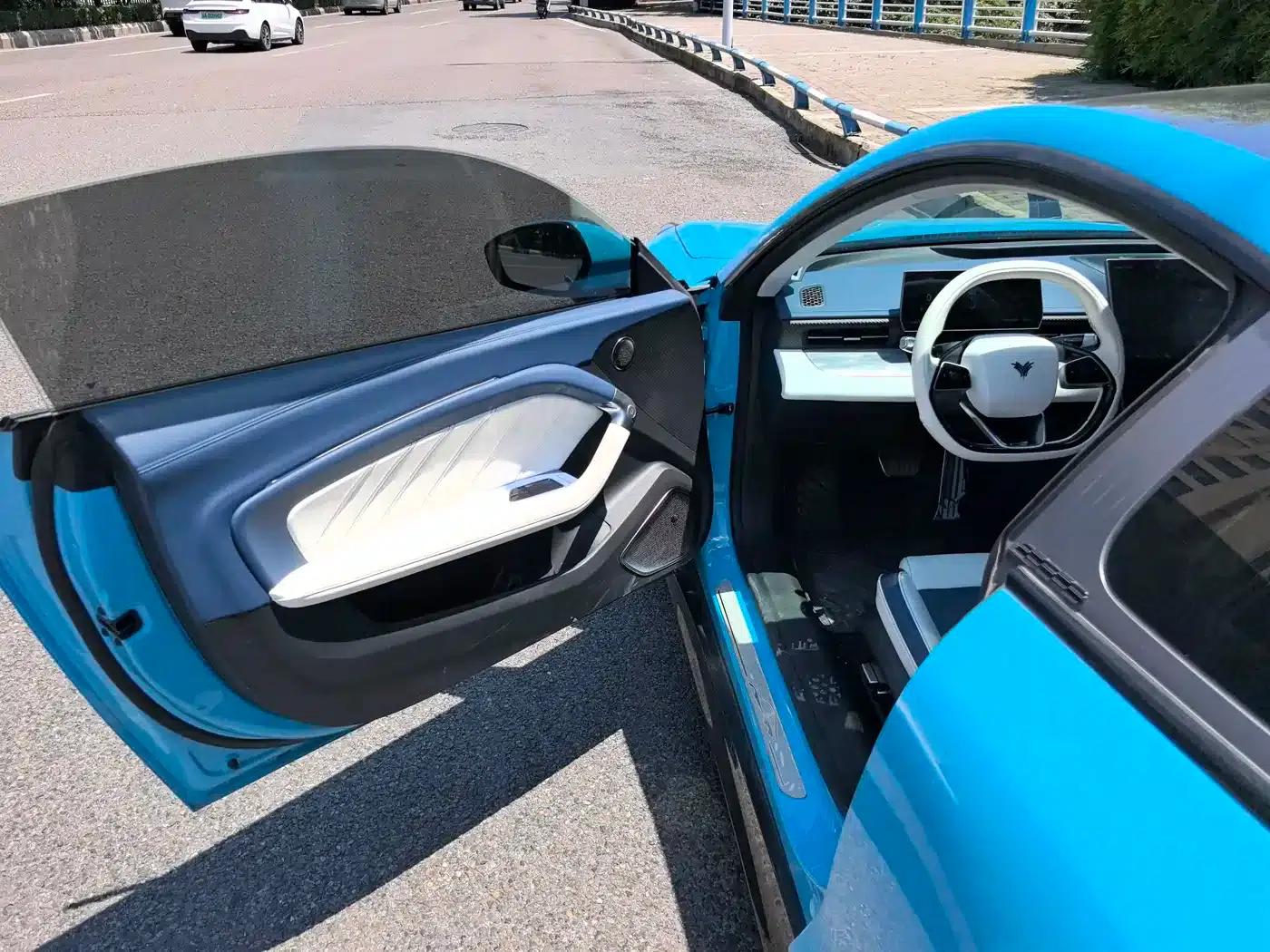 Nezha GT 2023 580 AWD Sport Edition — миниатюра 13