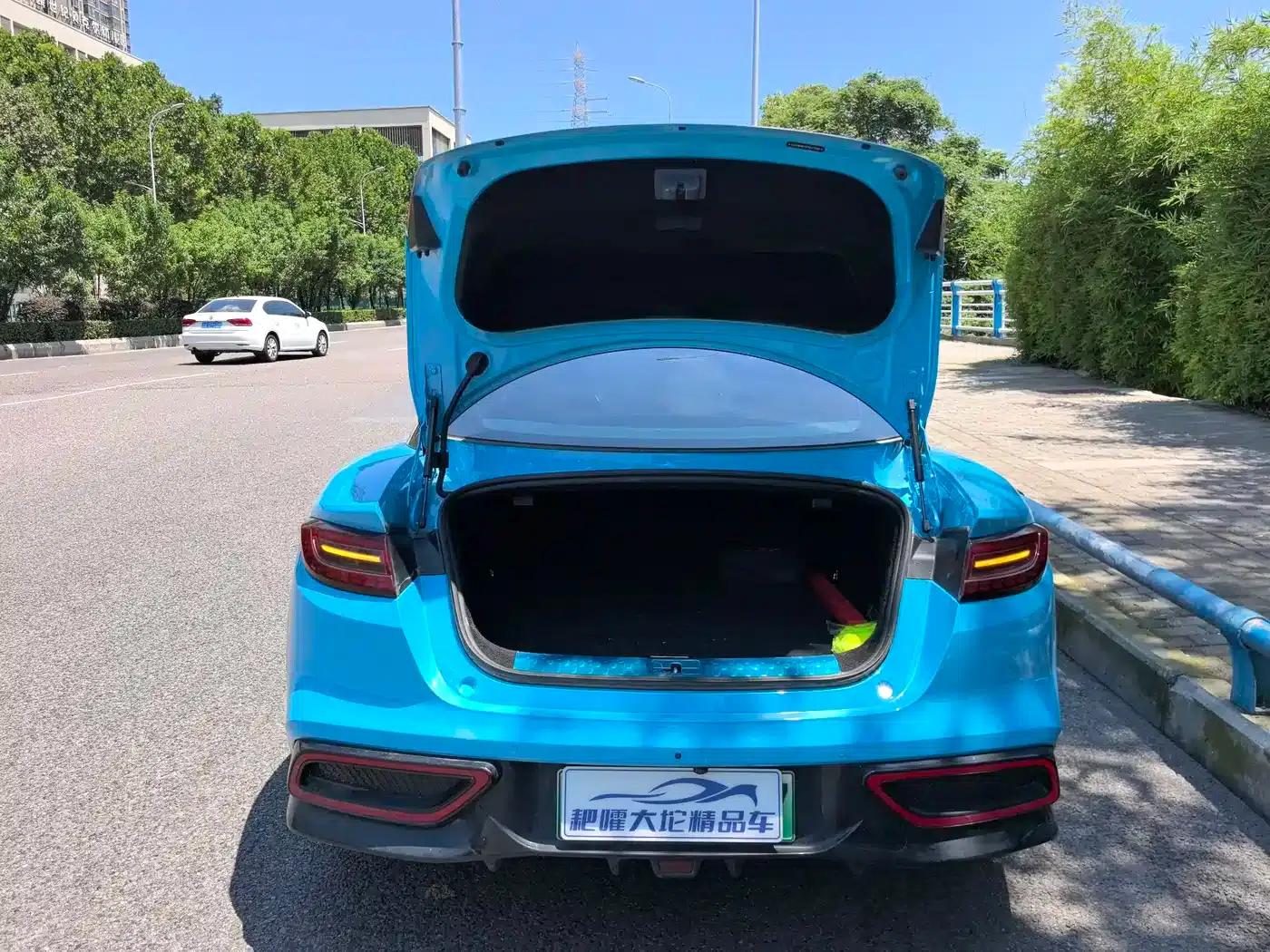 Nezha GT 2023 580 AWD Sport Edition — миниатюра 15