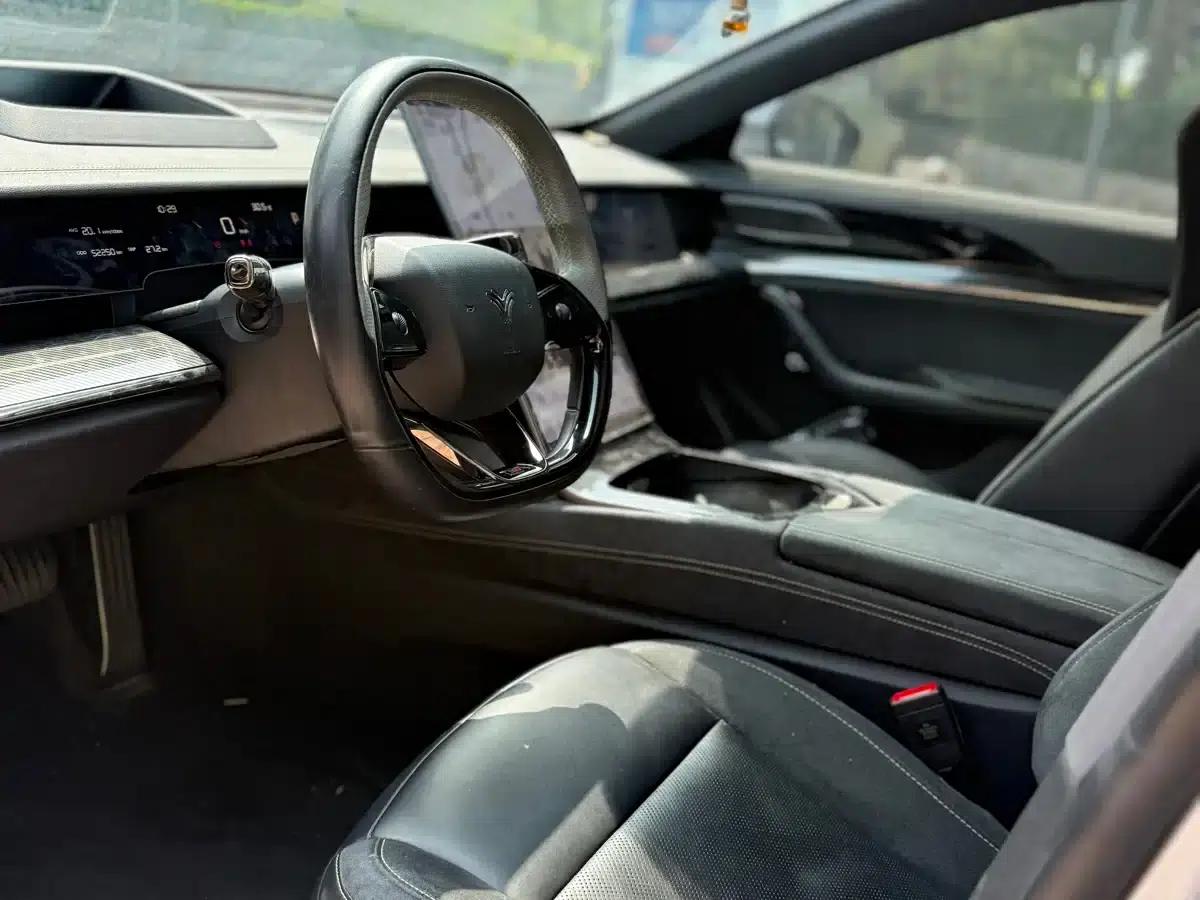 Nezha S 2022 Pure Electric 650km AWD Luxury Edition — миниатюра 4