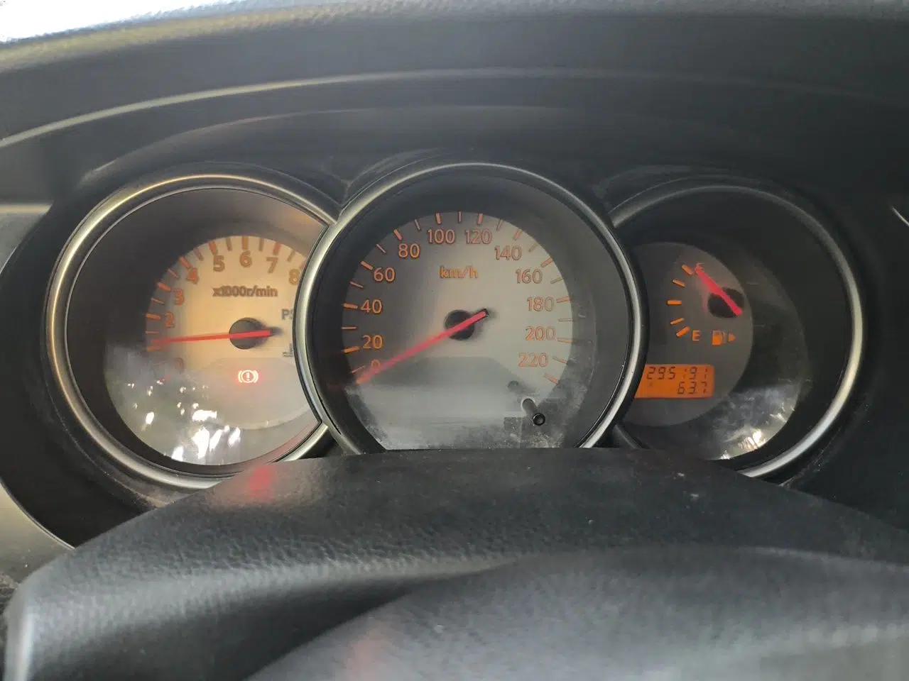 Nissan Livina 2010 Jingrui Edition 1.6L Automatic Smart Model — миниатюра 11