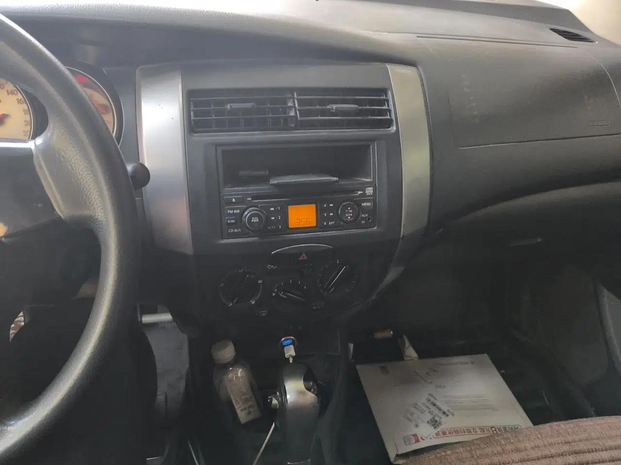 Nissan Livina 2010 Jingrui Edition 1.6L Automatic Smart Model — миниатюра 13