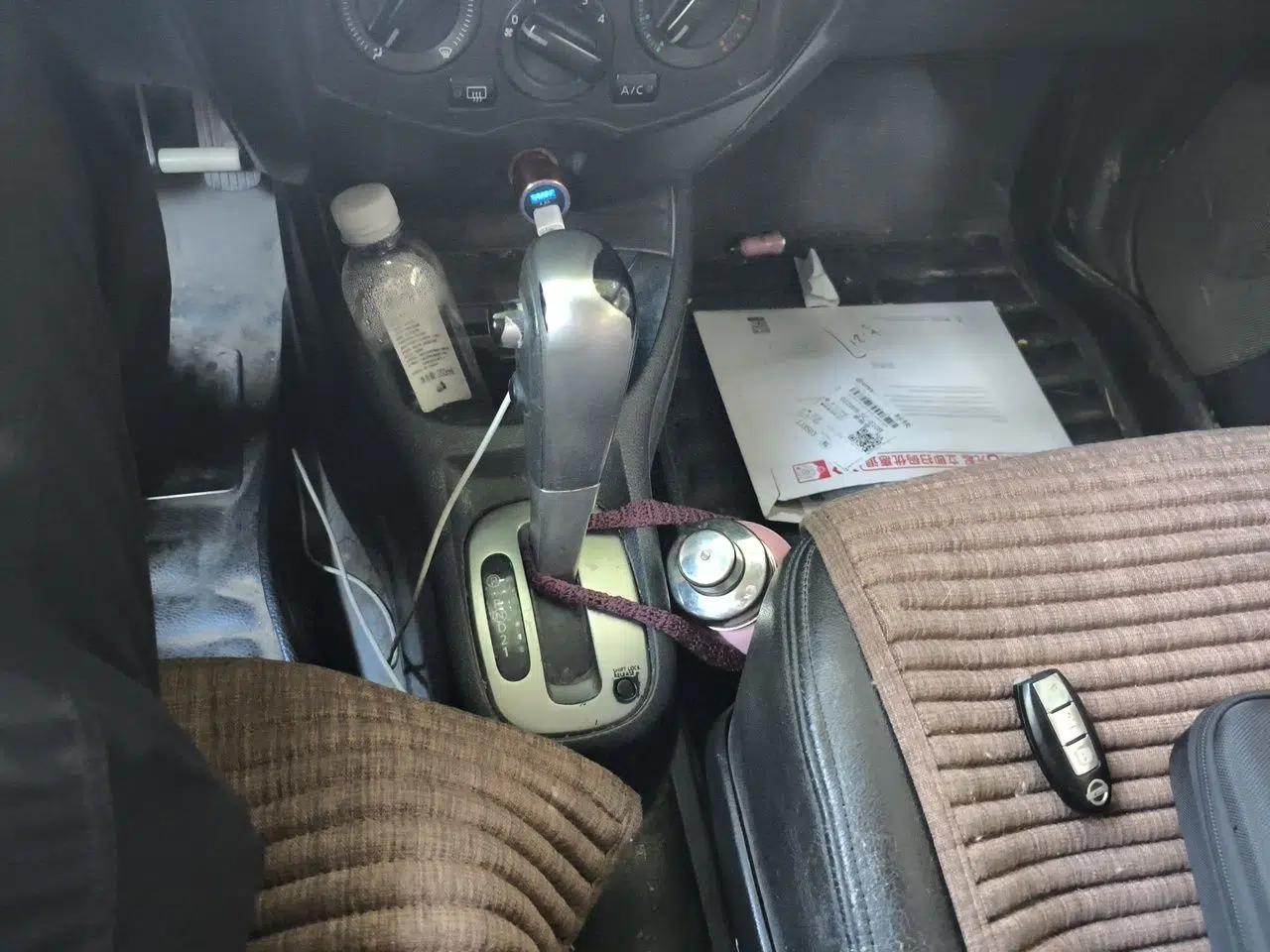 Nissan Livina 2010 Jingrui Edition 1.6L Automatic Smart Model — миниатюра 14