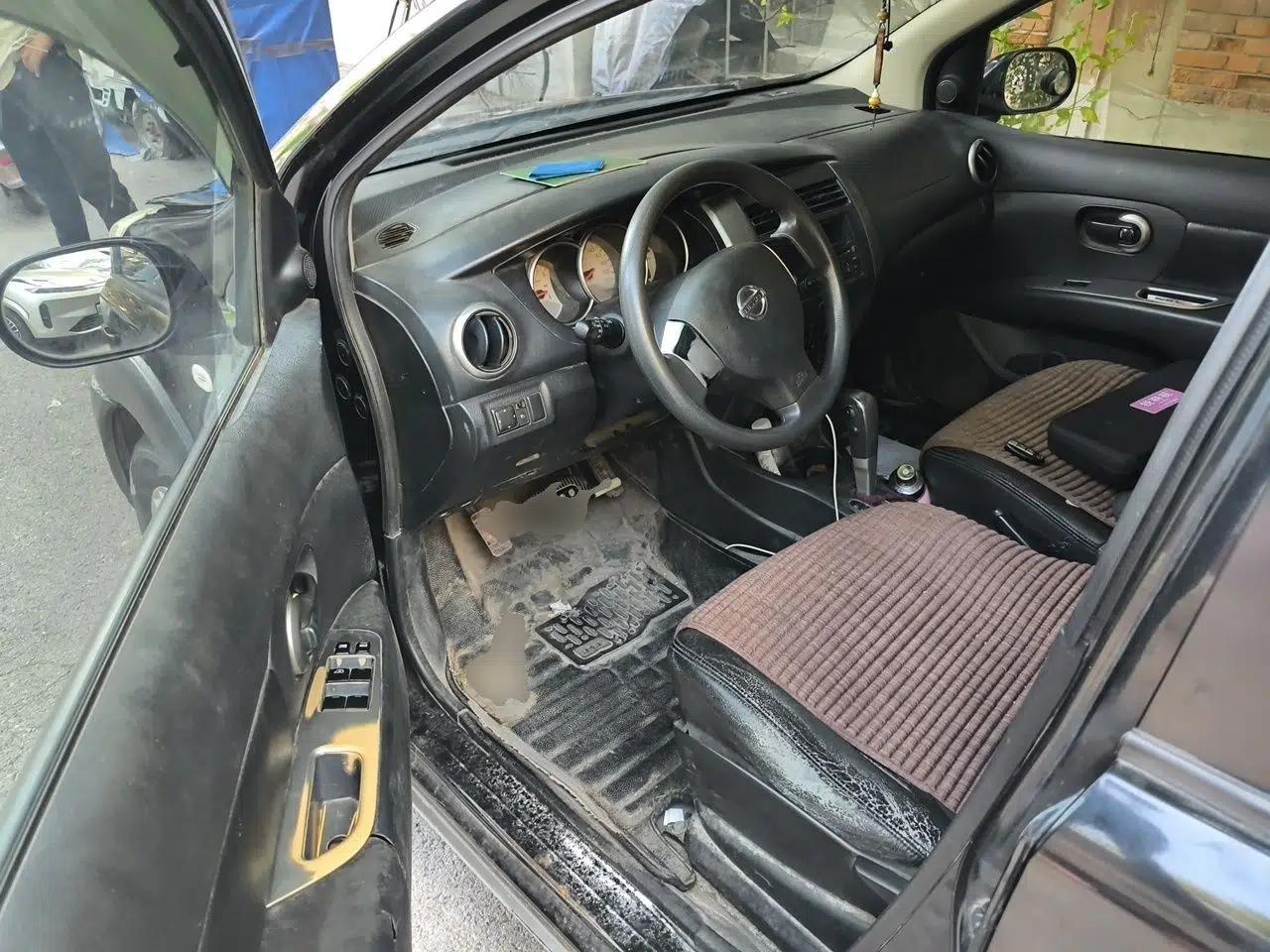 Nissan Livina 2010 Jingrui Edition 1.6L Automatic Smart Model — миниатюра 16