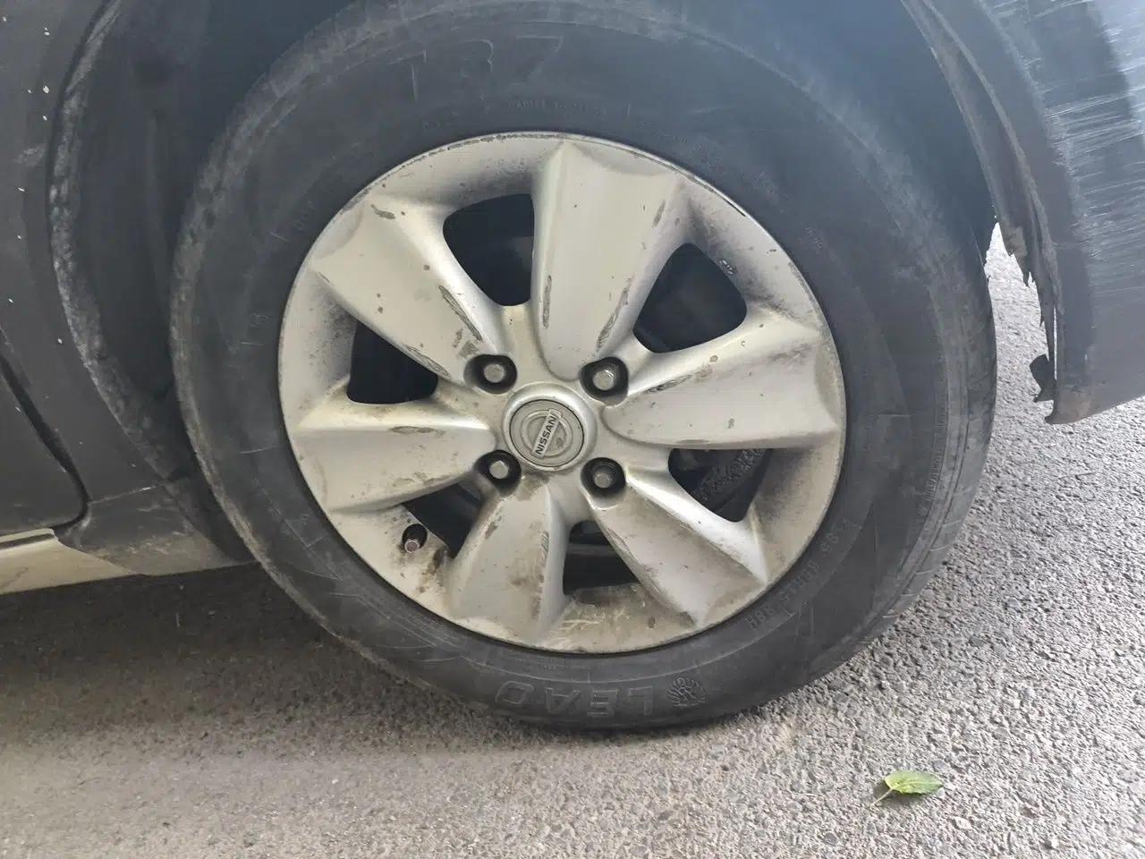 Nissan Livina 2010 Jingrui Edition 1.6L Automatic Smart Model — миниатюра 8