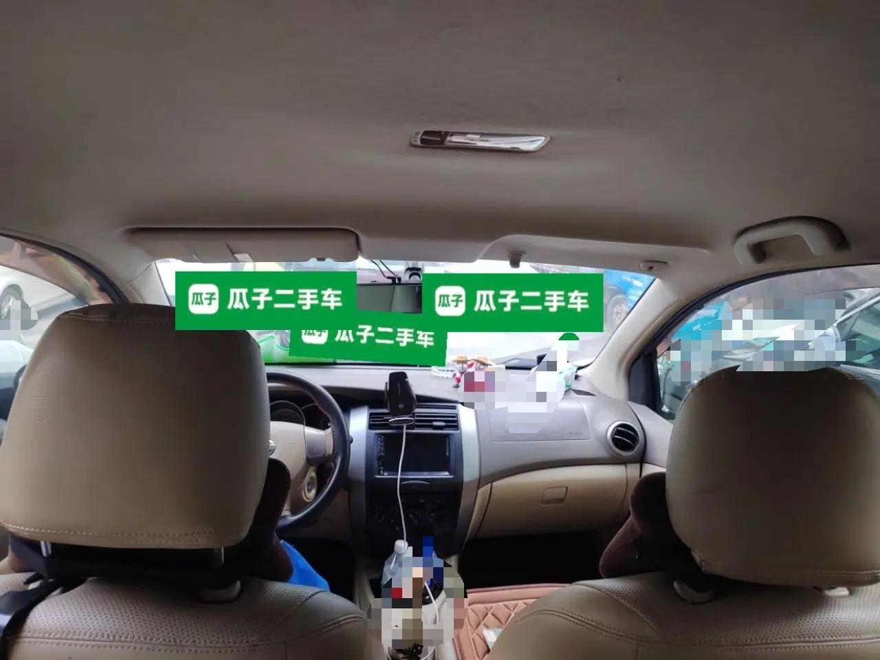 Nissan Livina 2010 Jingyi Edition 1.8L Manual Standard Model — миниатюра 18