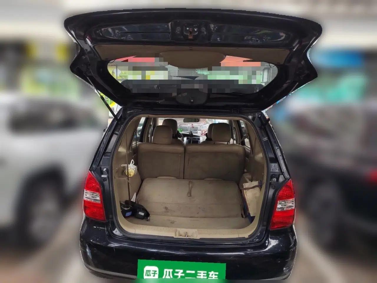 Nissan Livina 2010 Jingyi Edition 1.8L Manual Standard Model — миниатюра 19