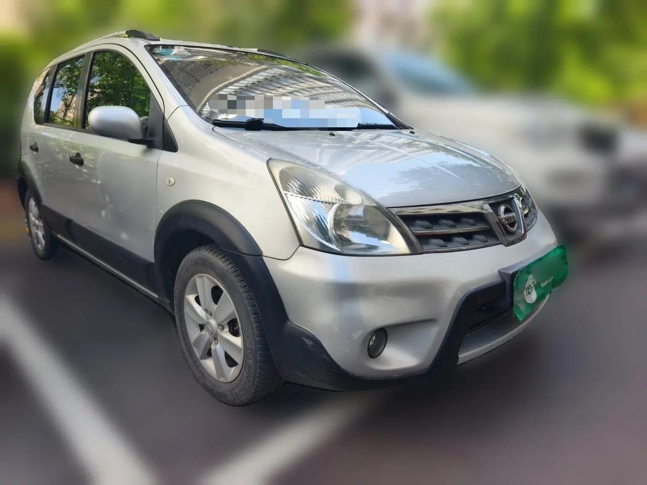 Nissan Livina 2010 JINRUI Edition 1.6L Automatic Standard Model — миниатюра 3