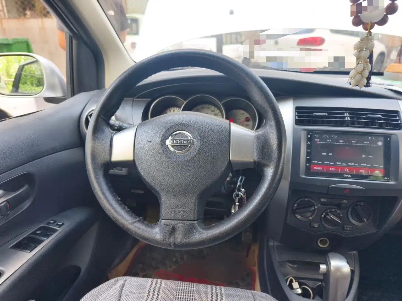 Nissan Livina 2010 JINRUI Edition 1.6L Automatic Standard Model — миниатюра 10