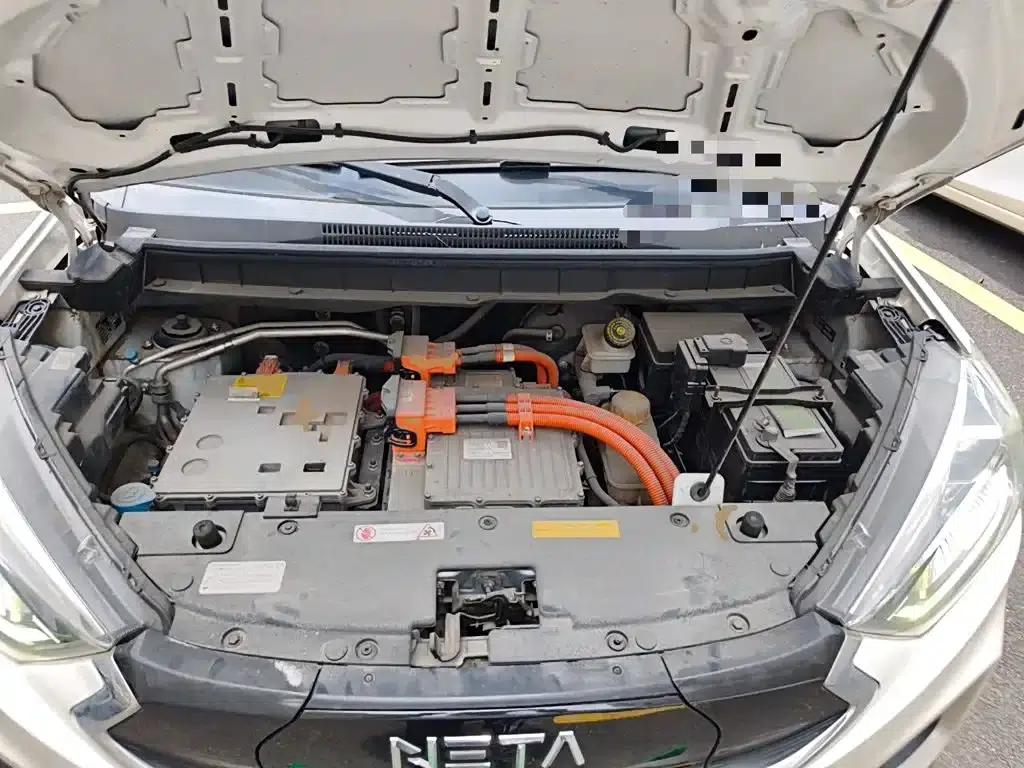 Nezha N01 2019 Model 380i — миниатюра 16