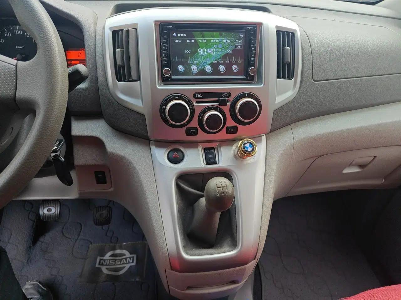 Nissan NV200 2014 1.6L Manual Luxury Model China V Standard — миниатюра 13