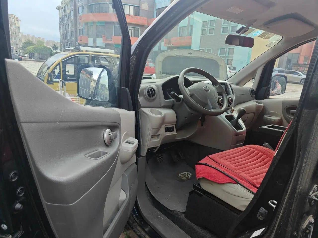 Nissan NV200 2014 1.6L Manual Luxury Model China V Standard — миниатюра 16