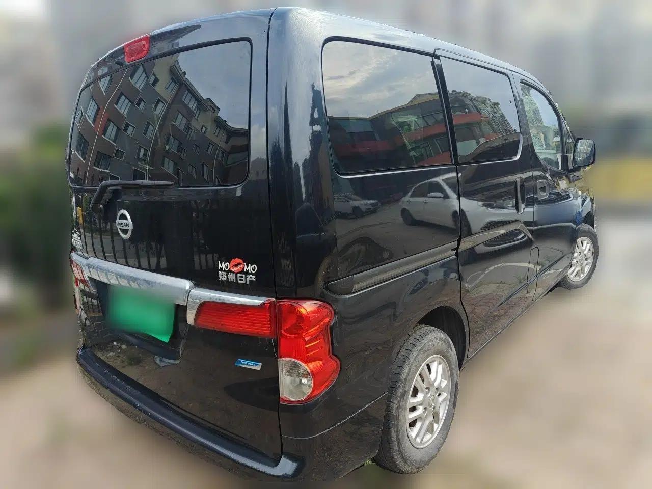 Nissan NV200 2014 1.6L Manual Luxury Model China V Standard — миниатюра 6