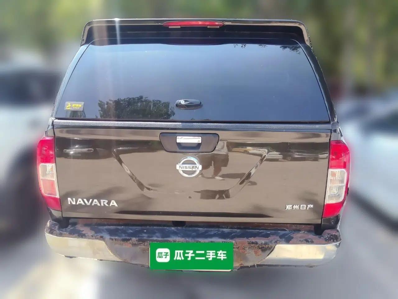 Nissan Navara 2017 2.5L Automatic 4x4 Luxury Edition QR25 — миниатюра 5