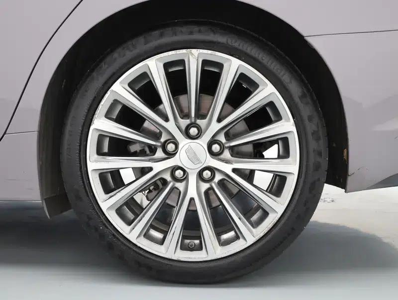 2020 Cadillac CT5 2.0T Automatic Rear-Wheel Drive 5-Seat Factory Custom Edition — миниатюра 9