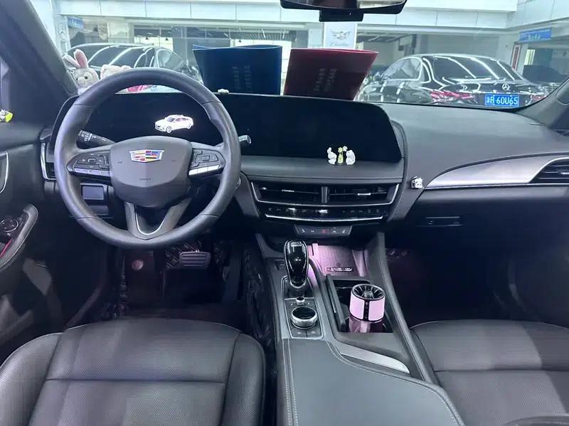 2024 Cadillac CT5 28T Luxury Pro — миниатюра 11