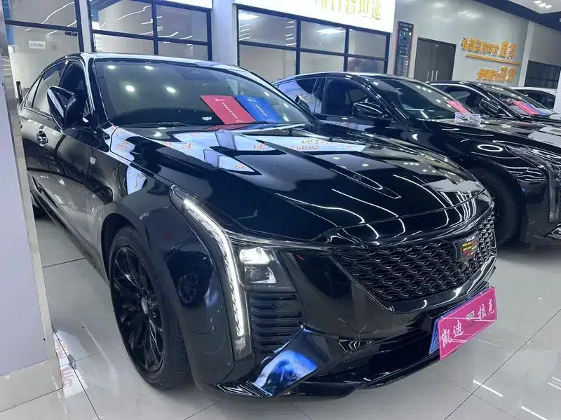 2024 Cadillac CT5 28T Luxury Pro — миниатюра 3