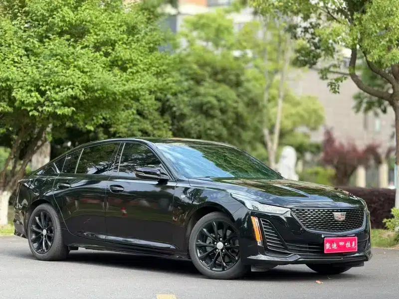 2022 Cadillac CT5 28T Premium — миниатюра 3