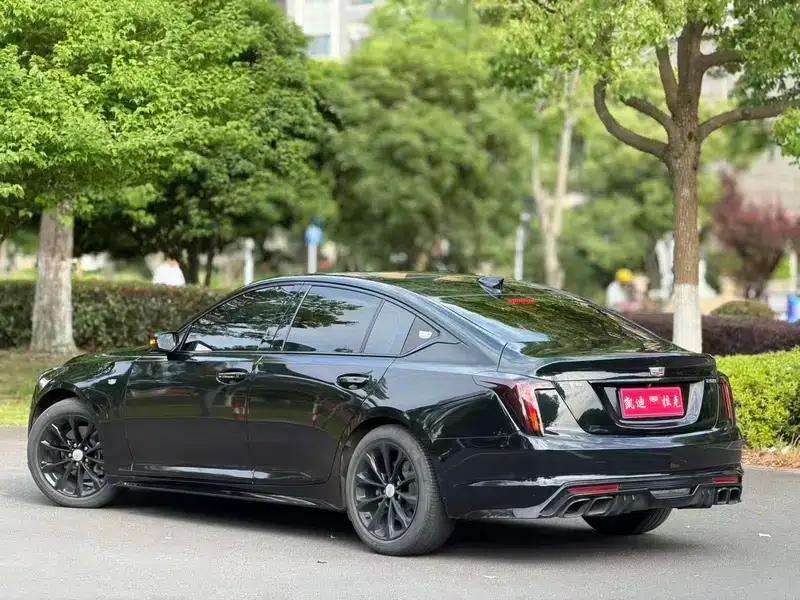 2022 Cadillac CT5 28T Premium — миниатюра 4