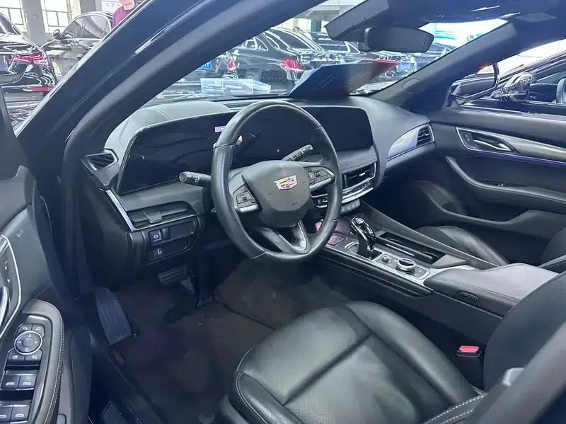 2024 Cadillac CT5 28T Luxury Pro — миниатюра 11