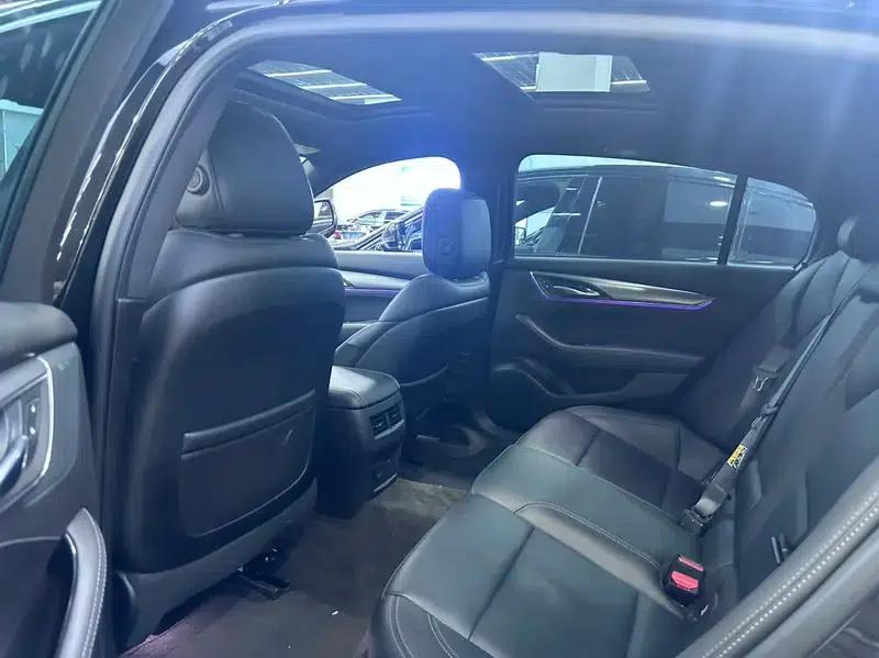 2024 Cadillac CT5 28T Luxury Pro — миниатюра 12