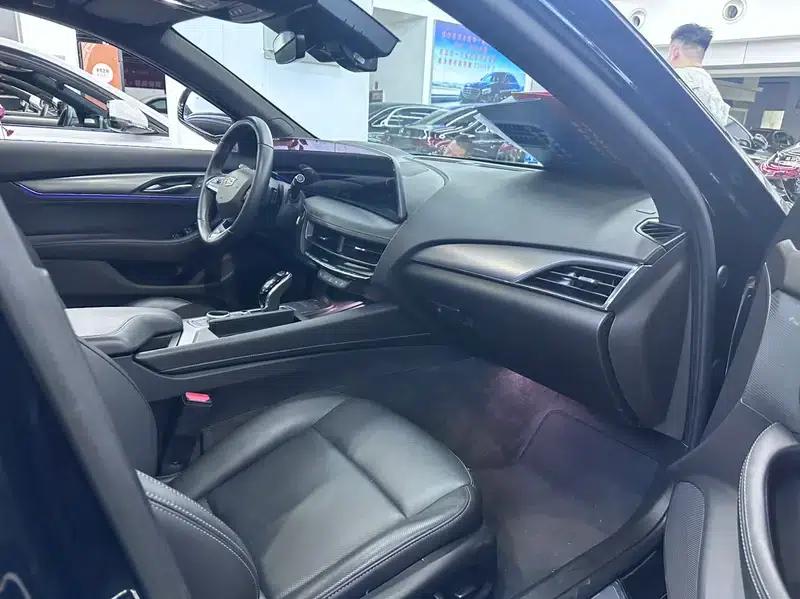 2024 Cadillac CT5 28T Luxury Pro — миниатюра 7