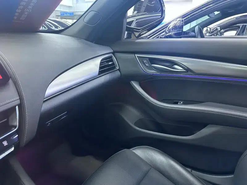 2024 Cadillac CT5 28T Luxury Pro — миниатюра 8