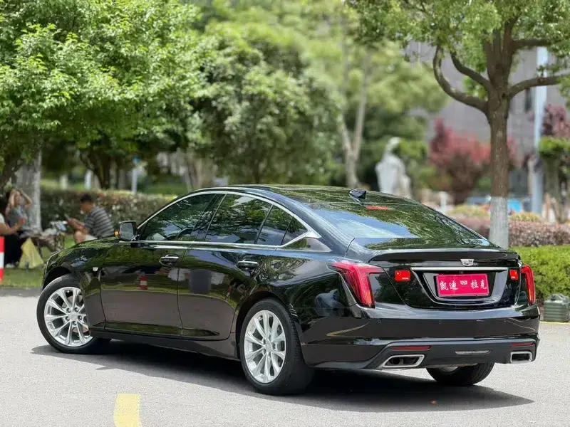 2023 Cadillac CT5 28T Luxury Standard Edition — миниатюра 4