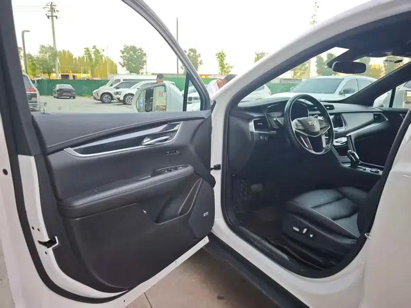 Cadillac XT5 2022 2.0T AWD Fashion Edition — миниатюра 13