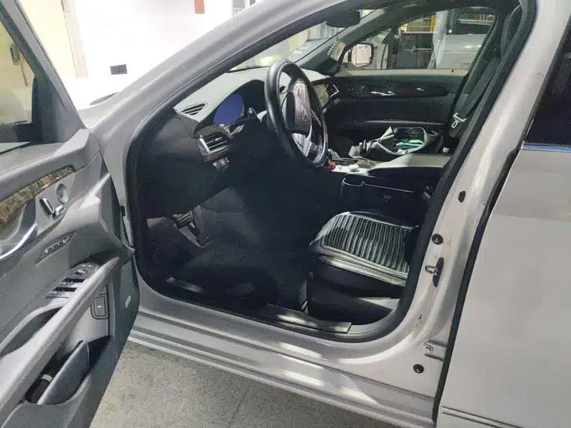 2021 Cadillac CT6 28T Luxury — миниатюра 15