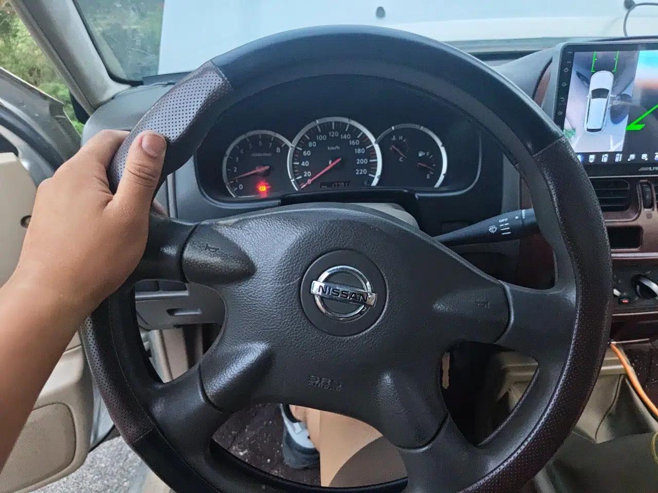 Nissan ZN Van 2013 2.4L Two-Wheel Drive Standard Model with 5 Seats — миниатюра 11