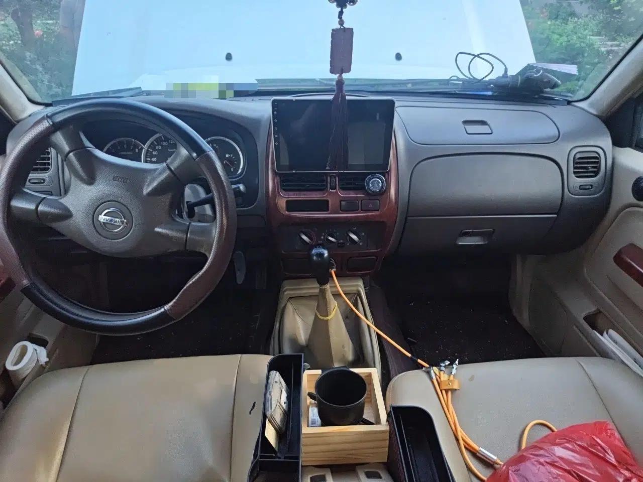 Nissan ZN Van 2013 2.4L Two-Wheel Drive Standard Model with 5 Seats — миниатюра 9
