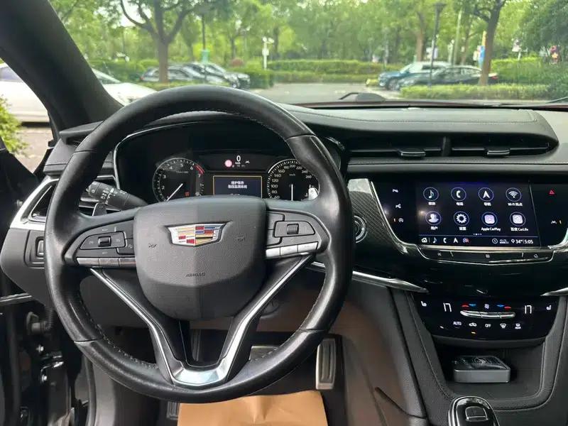Cadillac XT6 2020 28T Six-Seat Luxury Sport Ultimate Safety Edition — миниатюра 14
