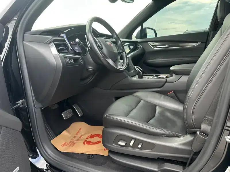 Cadillac XT6 2020 28T Six-Seat Luxury Sport Ultimate Safety Edition — миниатюра 17