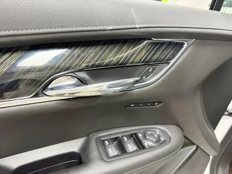 2020 Cadillac XT6 28T Six-Seat AWD Luxury — миниатюра 15