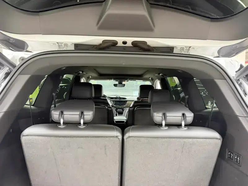 2020 Cadillac XT6 28T Six-Seat AWD Luxury — миниатюра 8
