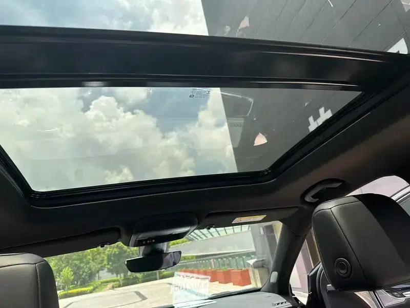 Cadillac XT6 2022 2.0T Six-Seat AWD Luxury — миниатюра 18