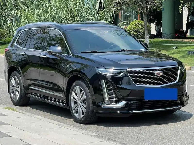 Cadillac XT6 2022 2.0T Six-Seat AWD Luxury — миниатюра 3