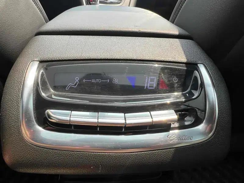Cadillac XT6 2022 2.0T Six-Seat AWD Luxury — миниатюра 9
