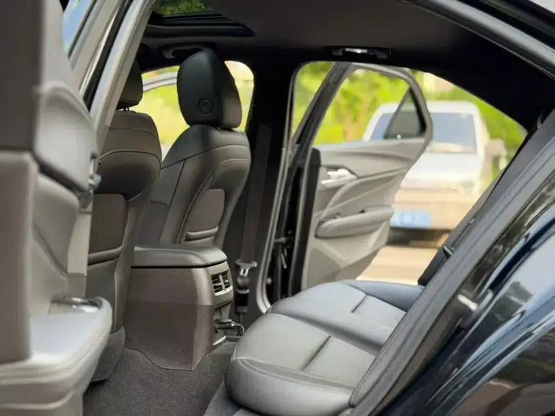 2022 Cadillac CT4 28T Luxury — миниатюра 10