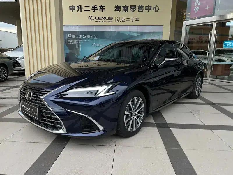 Lexus ES 2025 300h Premium Edition — миниатюра 1