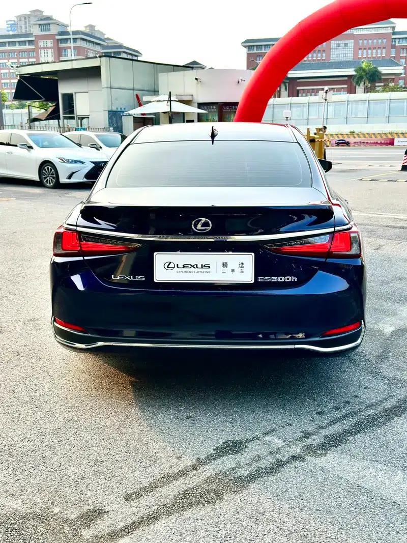 Lexus ES 2020 300h Premium Edition — миниатюра 3
