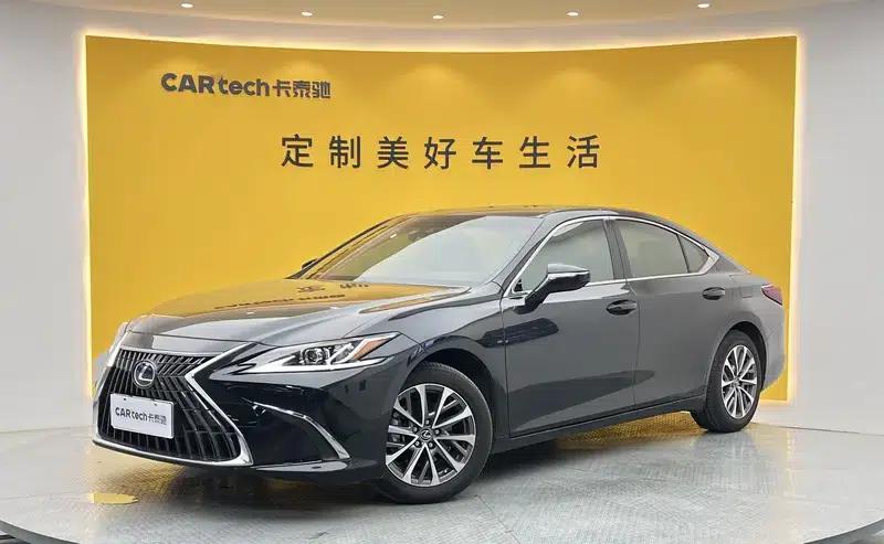 Lexus ES 2023 260 Premium Edition — миниатюра 1
