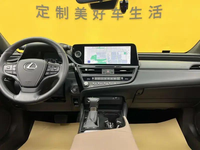 Lexus ES 2023 260 Premium Edition — миниатюра 13