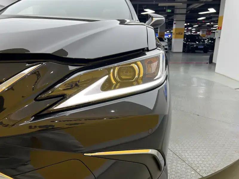 Lexus ES 2023 260 Premium Edition — миниатюра 7