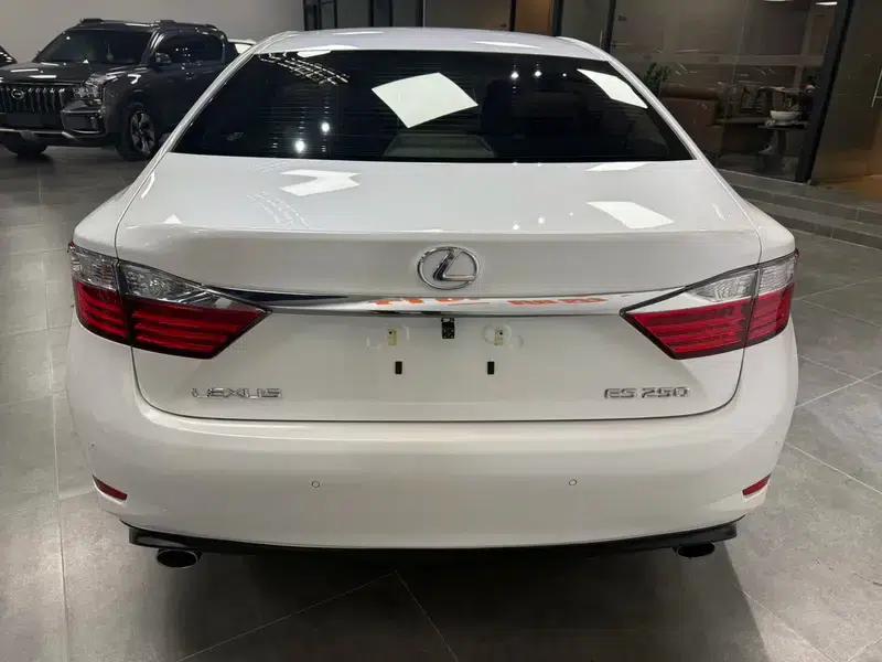 Lexus ES 2013 250 Elite Edition — миниатюра 6