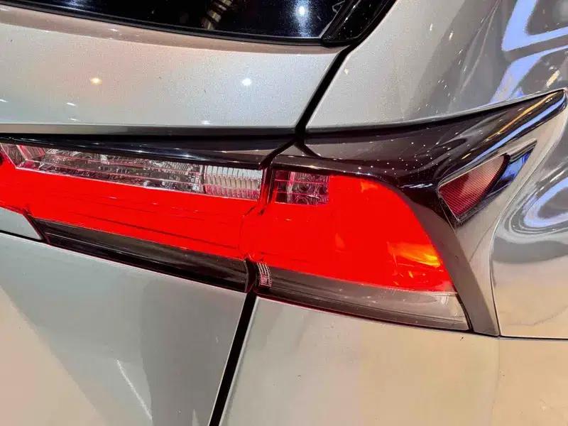 Lexus NX 2015 200t AWD Sport Edition — миниатюра 8
