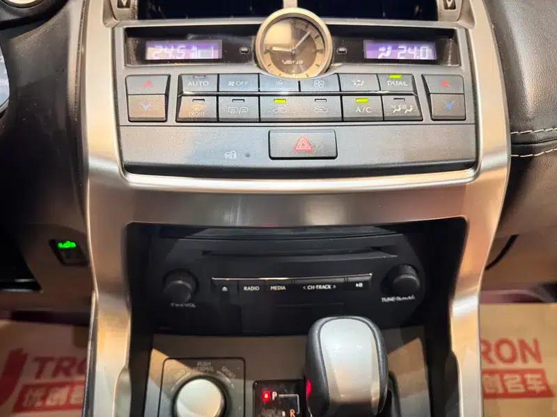 Lexus NX 2015 200t AWD Sport Edition — миниатюра 10