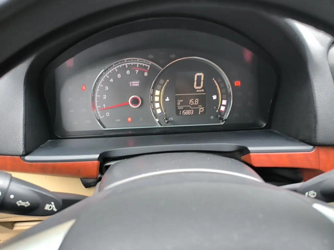 Roewe 350 2011 350S 1.5L Automatic Xunyue Edition — миниатюра 11