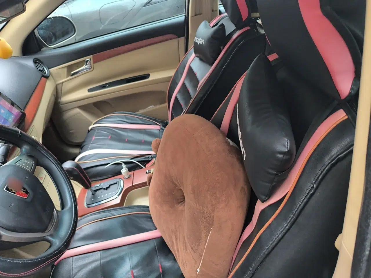 Roewe 350 2011 350S 1.5L Automatic Xunyue Edition — миниатюра 15