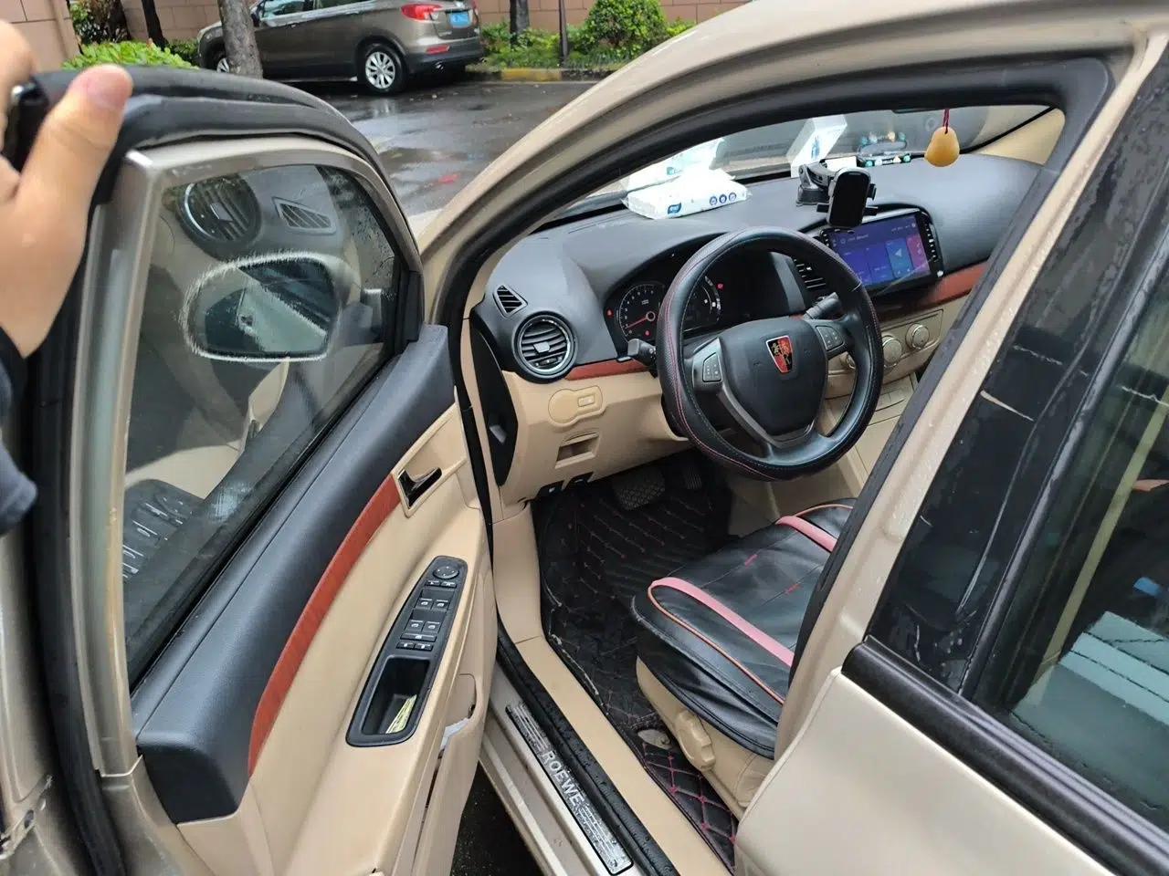 Roewe 350 2011 350S 1.5L Automatic Xunyue Edition — миниатюра 16